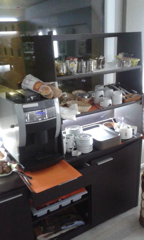 Logis Drom'Sud Hotel Donzère Εξωτερικό φωτογραφία